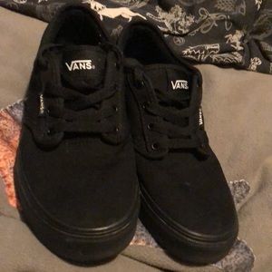 Womens Sz 7 Black Vans Atwood Canvas Low Top Sneakers